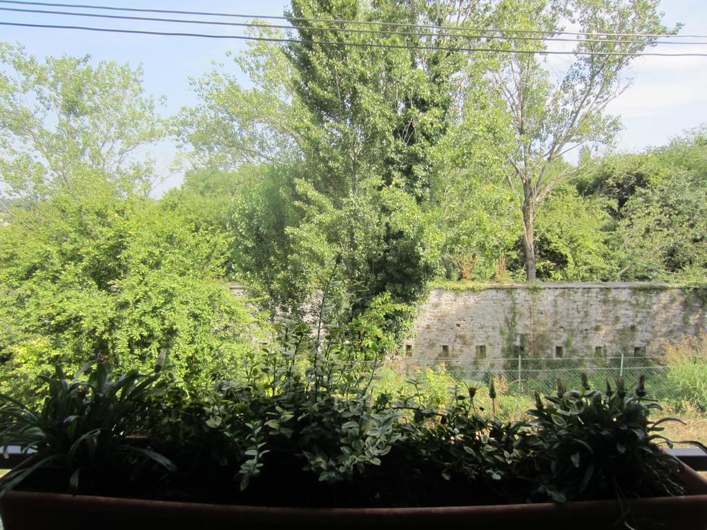 Maura Appartamenti Peschiera del Garda Bilik gambar