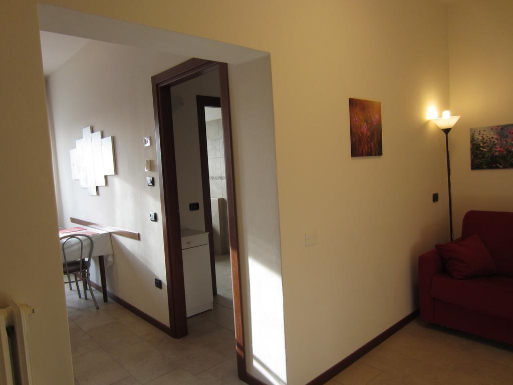 Maura Appartamenti Peschiera del Garda Luaran gambar